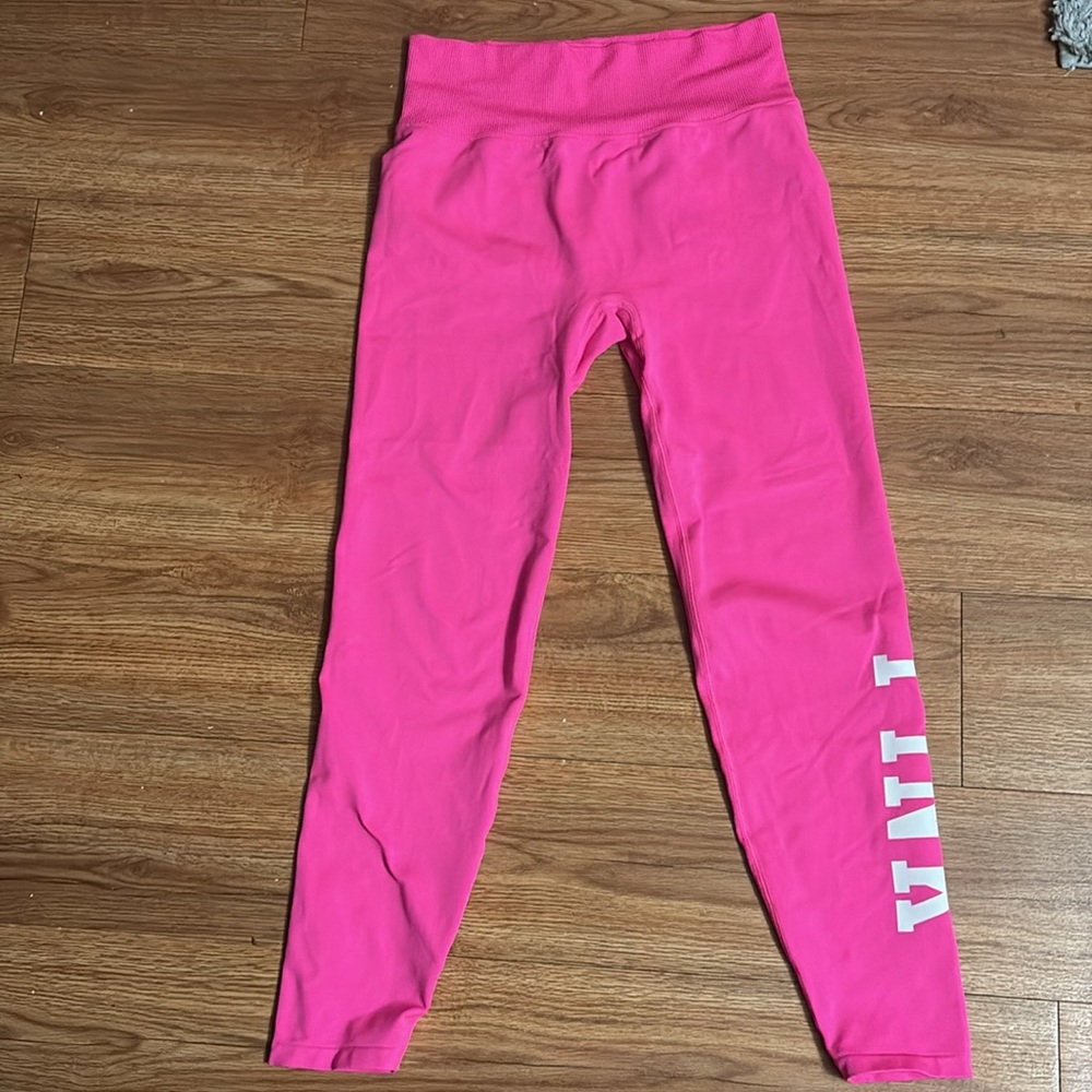Hot pink leggings - Picture 2 of 3